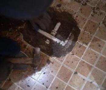 德惠卫生间漏水维修公司为您分享下卫生间渗水如何处理及注意事项